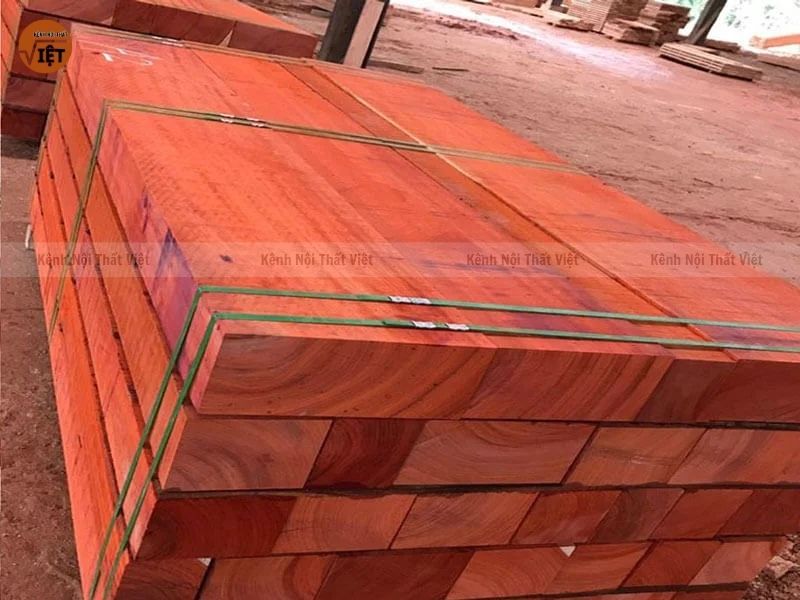 Gỗ hương là dòng gỗ đẹp , có mùi thơm